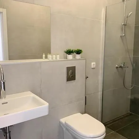 Vila Pula Villa Sleeps 6 With Pool Air Con And Wifi Pobrezje